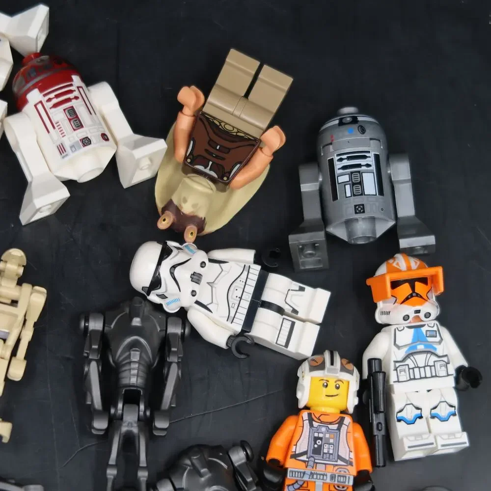 Lego Minifigure Lot Of 24 Minifigs Star Wars Clone Trooper Storm Trooper Yoda